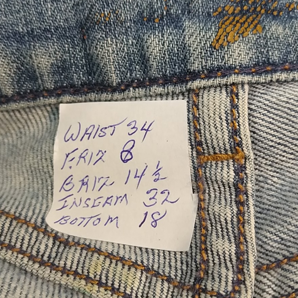 7 FAM light wash jeans with butterflies on back - Picture 6 of 6